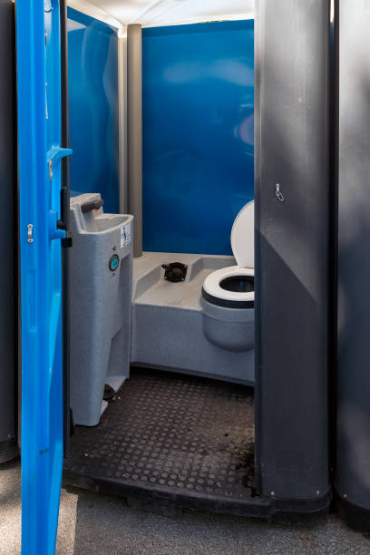 Best Porta potty delivery and setup  in Pecatonica, IL